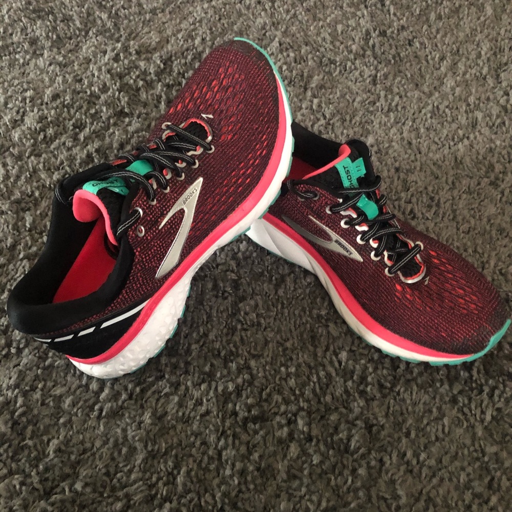 Women’s Brooks Ghost 11 - Size 7